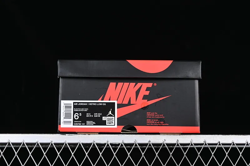 All categories Air Jordan Jordan series basketball shoes Air Jordan 1 Low Z version Air Jordan 1 Low OG AJ1 Joe 1 white and blue crackle low-top cultural casual sneakers CZ0790-141